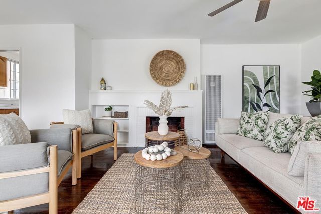 8409 Gonzaga Avenue, Los Angeles, CA 90045