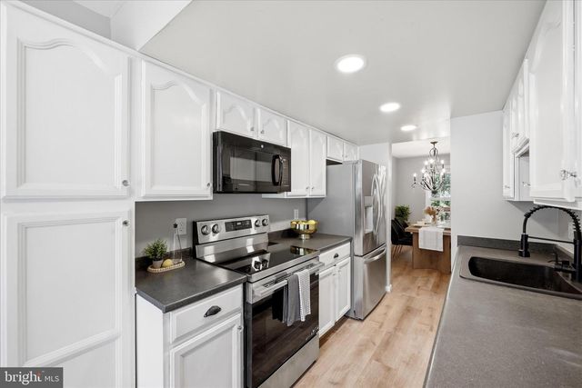 3251 FOOTHILL ST, Woodbridge, VA 22192