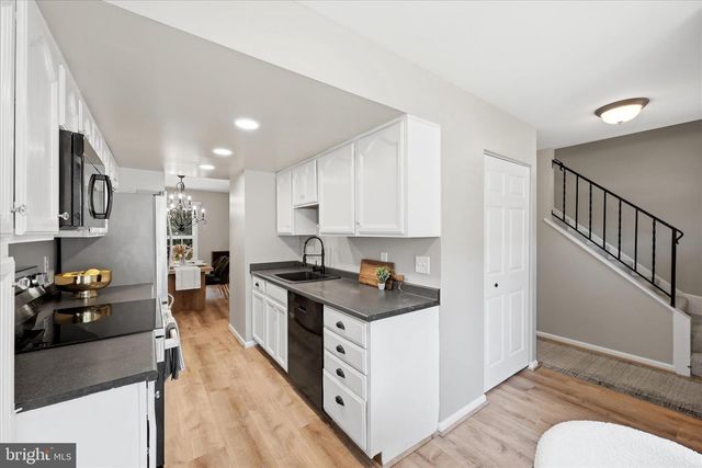 3251 FOOTHILL ST, Woodbridge, VA 22192