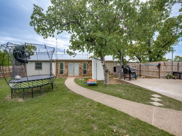 1168 US Highway 380 W, Jacksboro, TX 76458