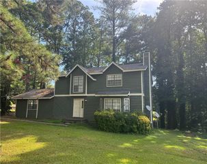 9734 Dixon Industrial Boulevard, Jonesboro, GA 30236
