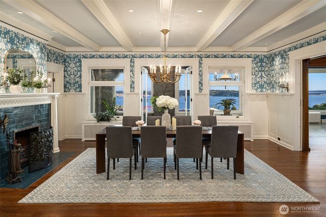 421 W Highland Drive, Seattle, WA 98119