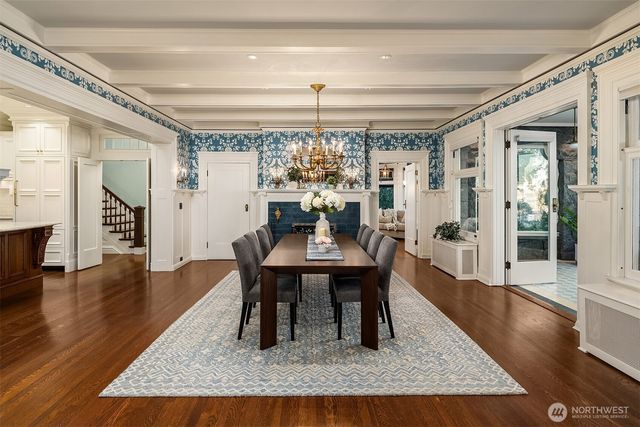 421 W Highland Drive, Seattle, WA 98119