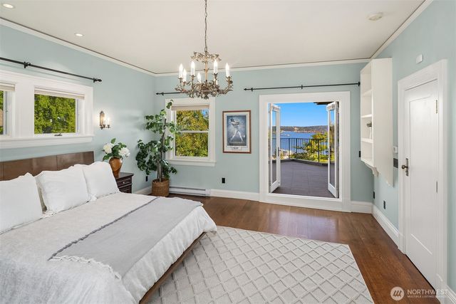 421 W Highland Drive, Seattle, WA 98119