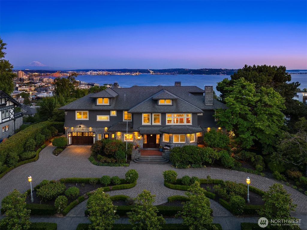 421 W Highland Drive, Seattle, WA 98119