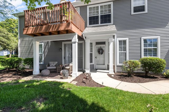 2071 Waverly Lane, Algonquin, IL 60102