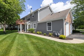 2071 Waverly Lane, Algonquin, IL 60102