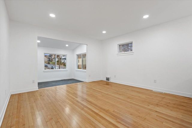 2597 S Austin STREET, Milwaukee, WI 53207