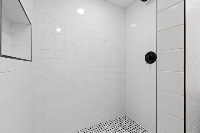 2597 S Austin STREET, Milwaukee, WI 53207