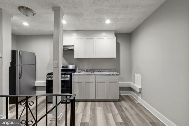 4630 CHESTER AVE, Philadelphia, PA 19143