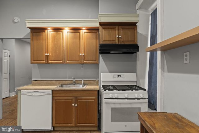 4630 CHESTER AVE, Philadelphia, PA 19143