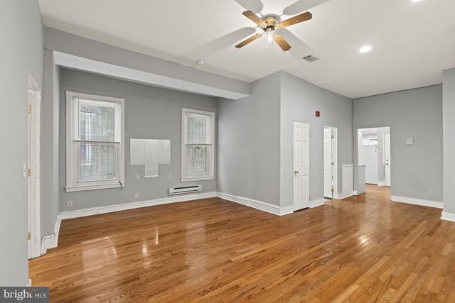 4630 CHESTER AVE, Philadelphia, PA 19143