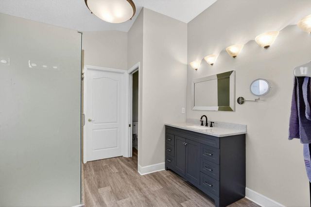 257 Johns Glen Dr, St Johns, FL 32259