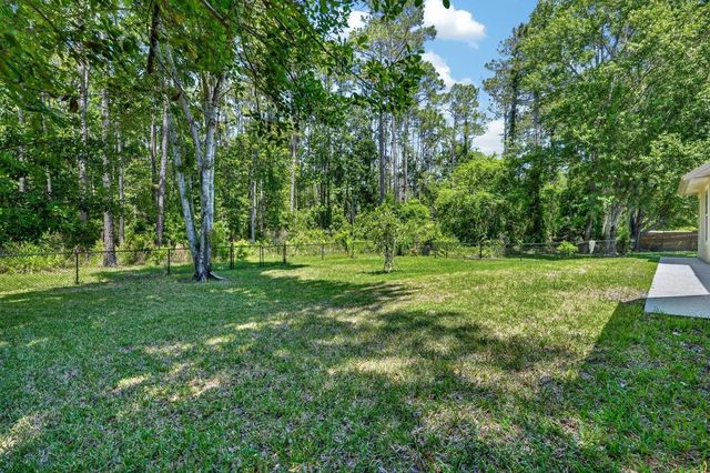 257 Johns Glen Dr, St Johns, FL 32259
