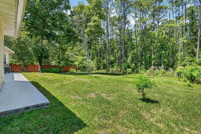 257 Johns Glen Dr, St Johns, FL 32259