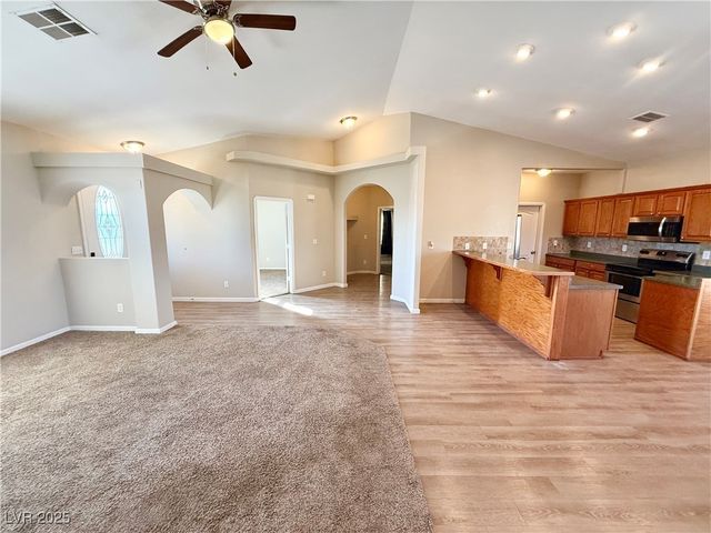 2370 Deadwood Street, Pahrump, NV 89048