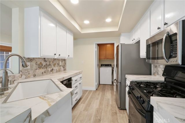 27412 Iris Ave, Mission Viejo, CA 92692