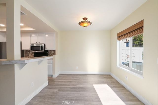 27412 Iris Ave, Mission Viejo, CA 92692