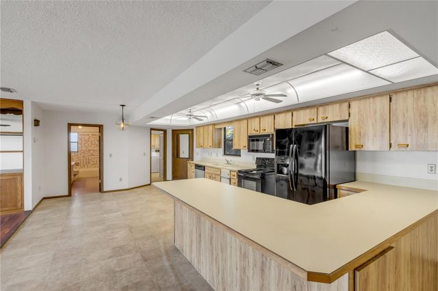 824 EEL AVENUE, New Smyrna Beach, FL 32169