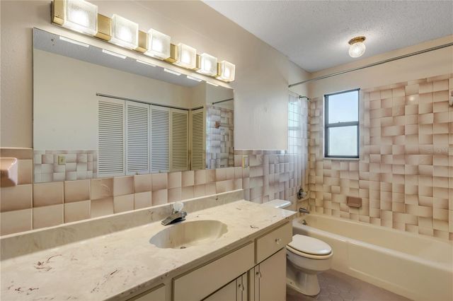 824 EEL AVENUE, New Smyrna Beach, FL 32169