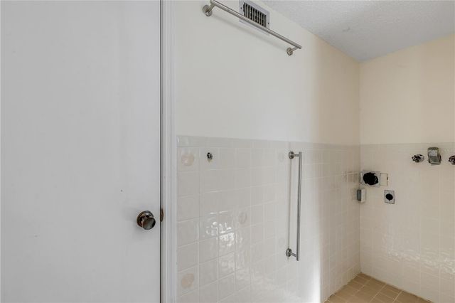 824 EEL AVENUE, New Smyrna Beach, FL 32169