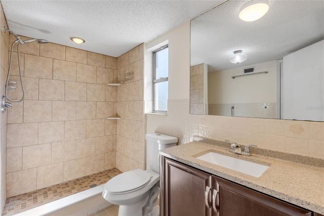 824 EEL AVENUE, New Smyrna Beach, FL 32169