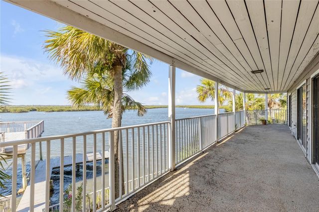 824 EEL AVENUE, New Smyrna Beach, FL 32169