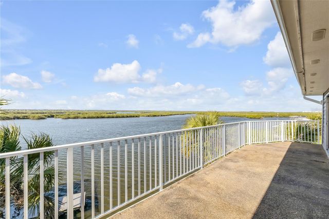 824 EEL AVENUE, New Smyrna Beach, FL 32169