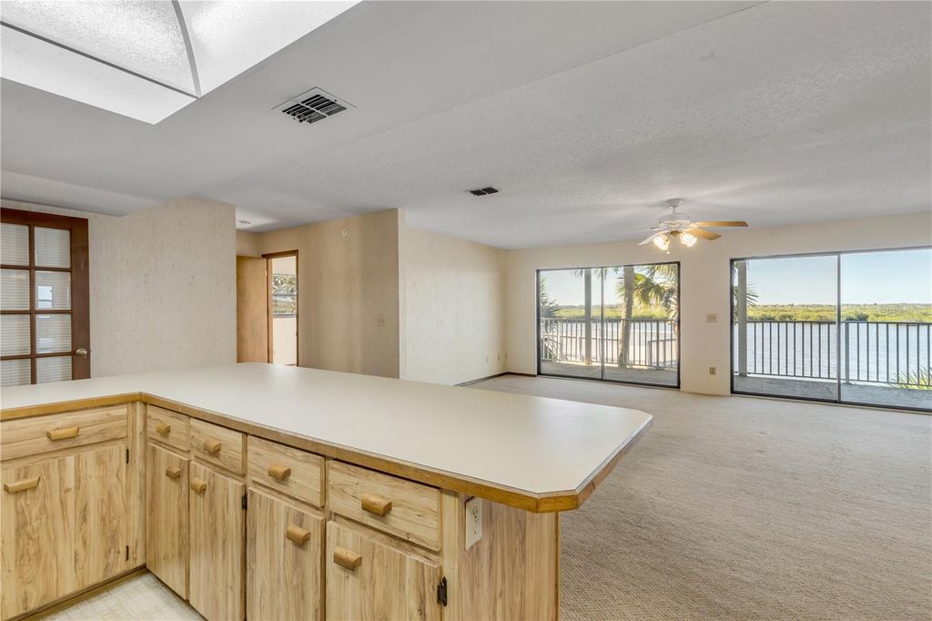 Image 20 of property listing at 824 EEL AVENUE, New Smyrna Beach, FL 32169