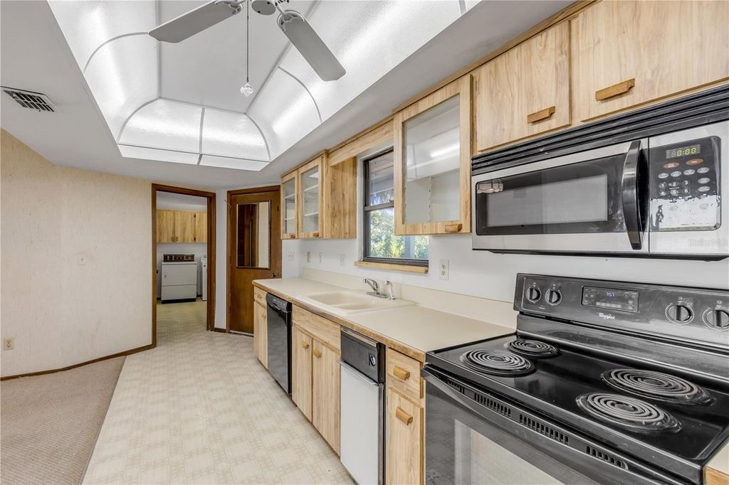 Image 22 of property listing at 824 EEL AVENUE, New Smyrna Beach, FL 32169