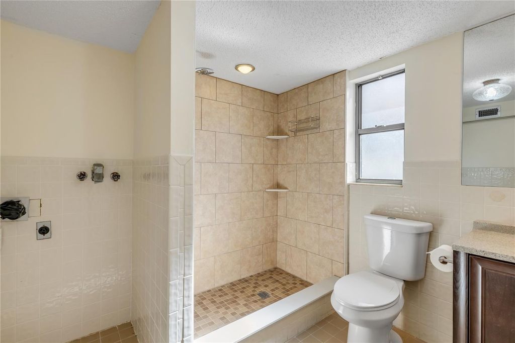 Image 48 of property listing at 824 EEL AVENUE, New Smyrna Beach, FL 32169