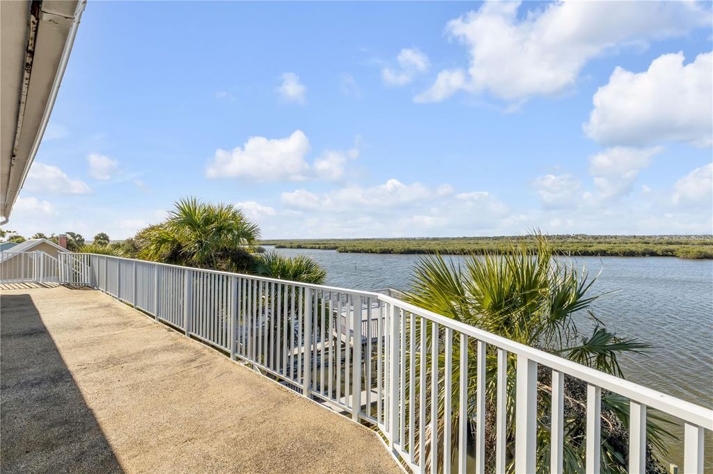 Image 74 of property listing at 824 EEL AVENUE, New Smyrna Beach, FL 32169