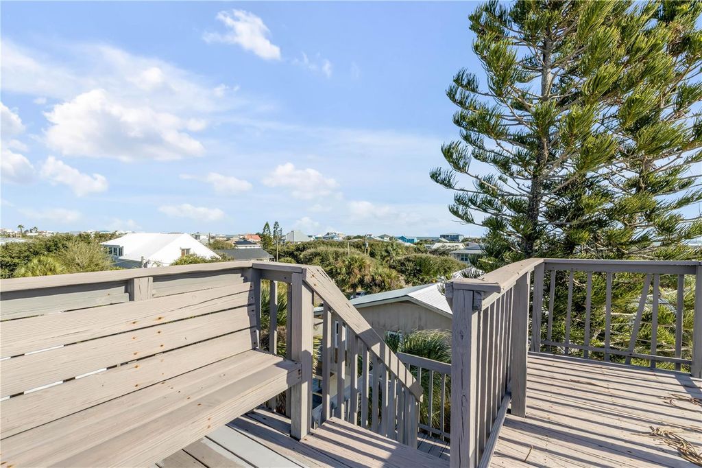 Image 81 of property listing at 824 EEL AVENUE, New Smyrna Beach, FL 32169