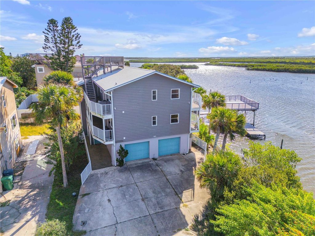 Image 82 of property listing at 824 EEL AVENUE, New Smyrna Beach, FL 32169