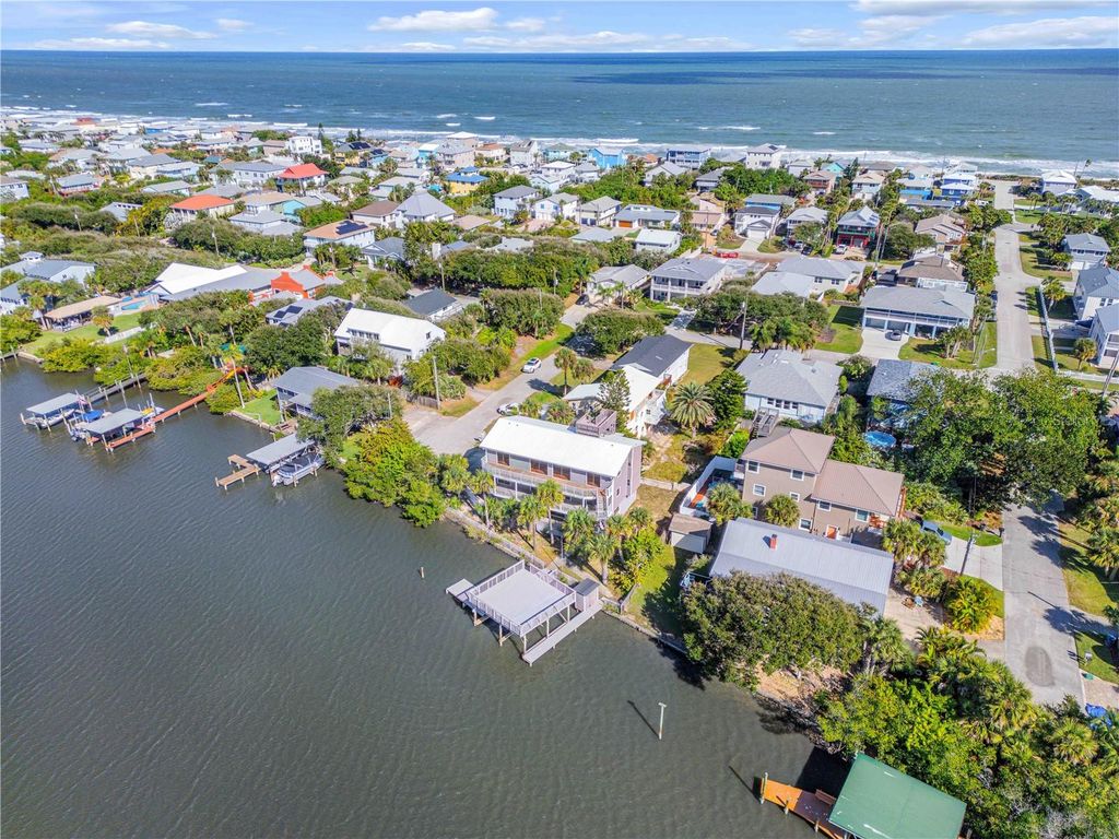 Image 89 of property listing at 824 EEL AVENUE, New Smyrna Beach, FL 32169