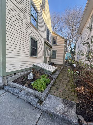 7 Coit Street 2, New London, CT 06320