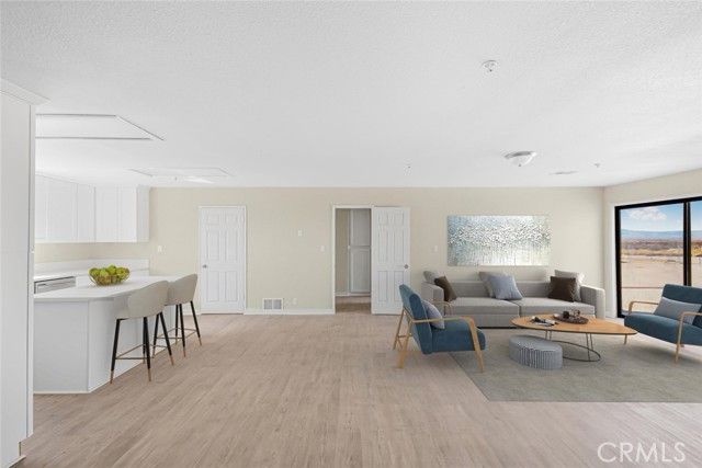 5701 E Avenue E, Lancaster, CA 93535