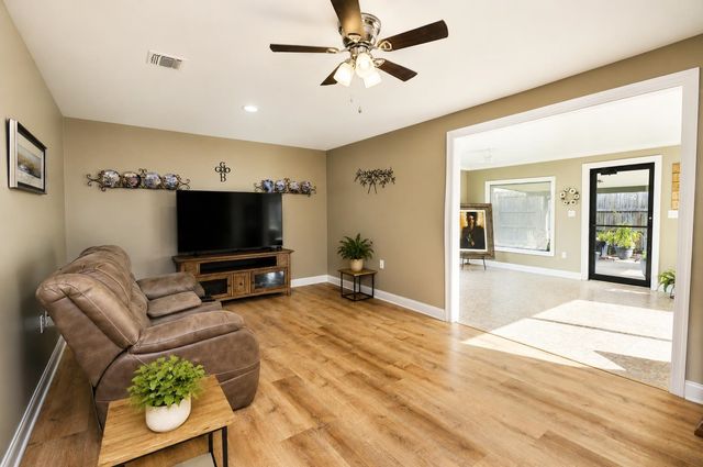 202 Tina Street, Houma, LA 70363