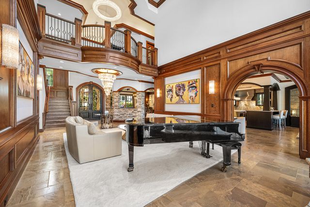 2325 NE 27th Street, Lighthouse Point, FL 33064