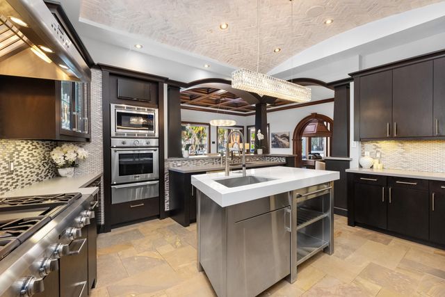 2325 NE 27th Street, Lighthouse Point, FL 33064