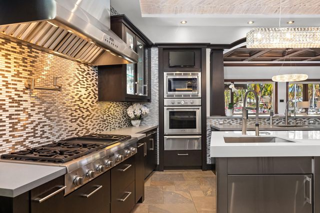 2325 NE 27th Street, Lighthouse Point, FL 33064