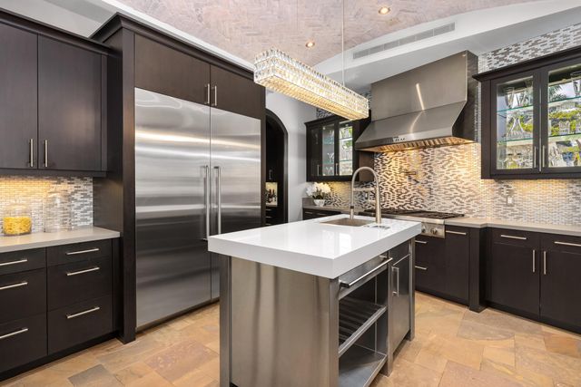 2325 NE 27th Street, Lighthouse Point, FL 33064