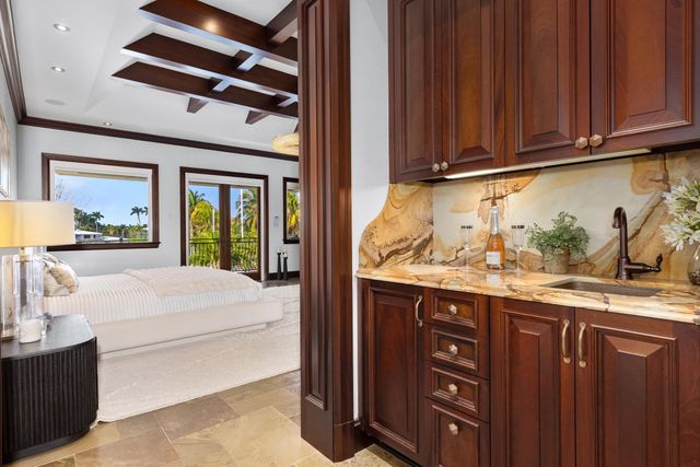 2325 NE 27th Street, Lighthouse Point, FL 33064