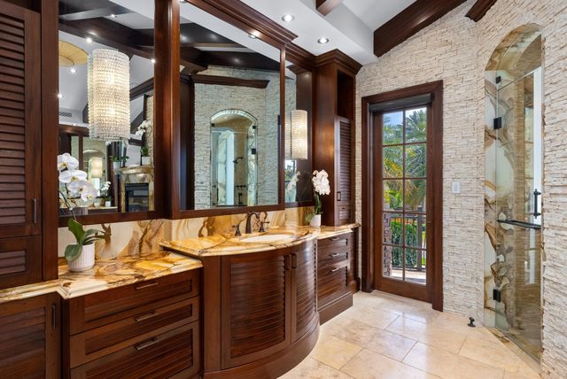 2325 NE 27th Street, Lighthouse Point, FL 33064