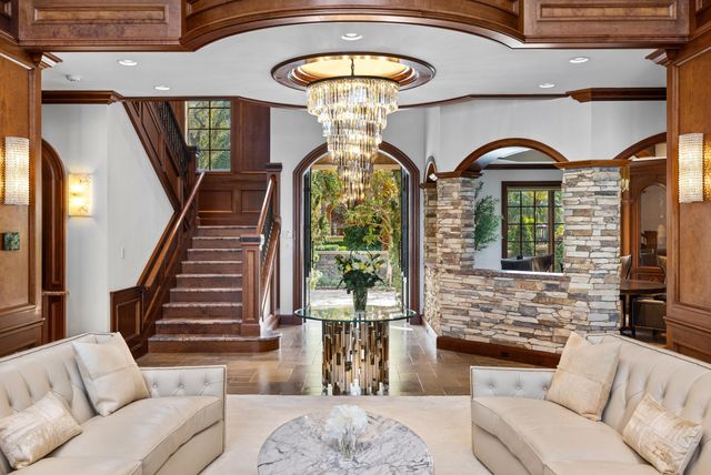 2325 NE 27th Street, Lighthouse Point, FL 33064