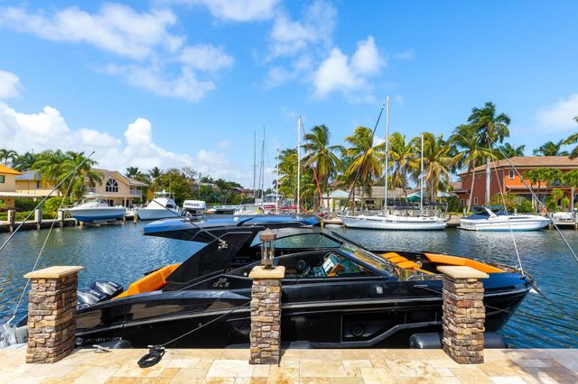 2325 NE 27th Street, Lighthouse Point, FL 33064