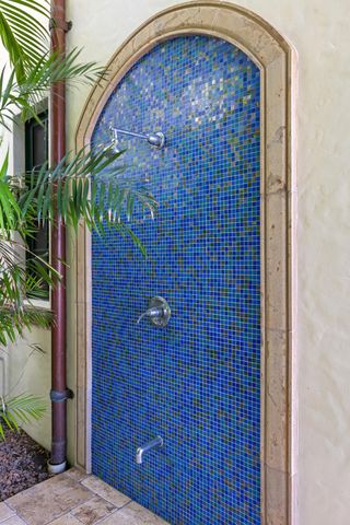 2325 NE 27th Street, Lighthouse Point, FL 33064