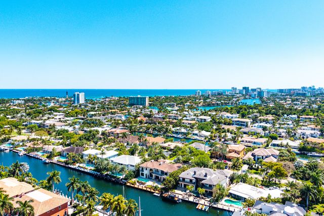 2325 NE 27th Street, Lighthouse Point, FL 33064