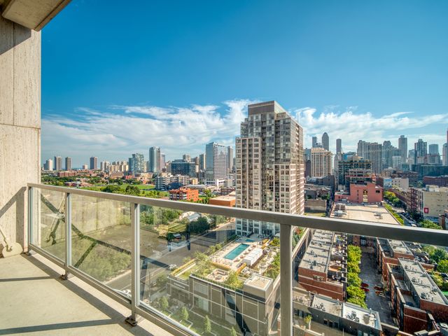 500 W Superior Street 1113, Chicago, IL 60654
