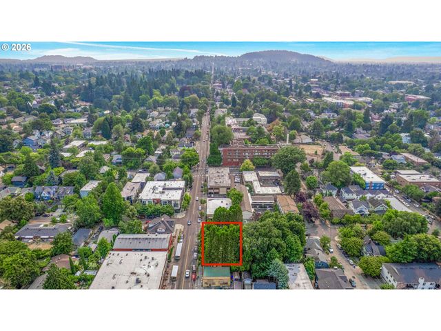 2880 Se STARK St, Portland, OR 97214